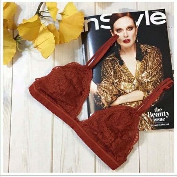 NWT LACE BRALLETTE - Picture 2 of 6